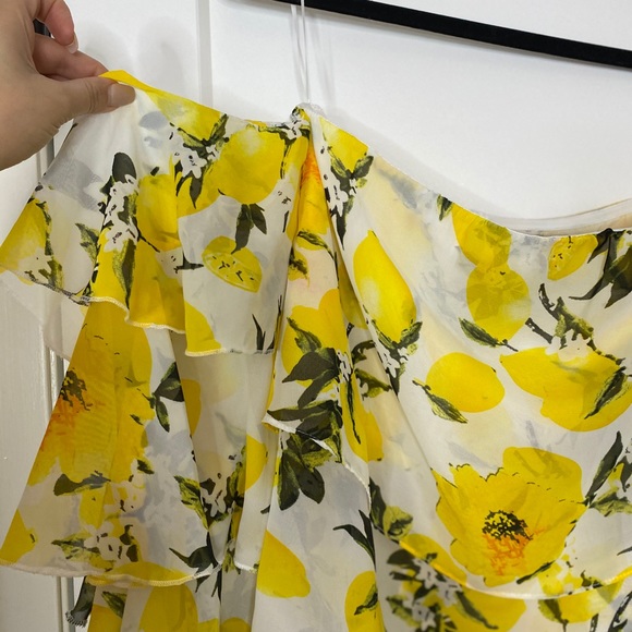 PrettyLittleThing exclusive top on Asos - Picture 10 of 14